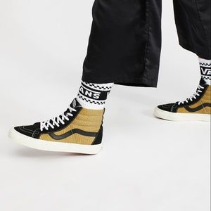 Vans Unisex Sk8-Hi Reissue (Vintage) Skate Shoe